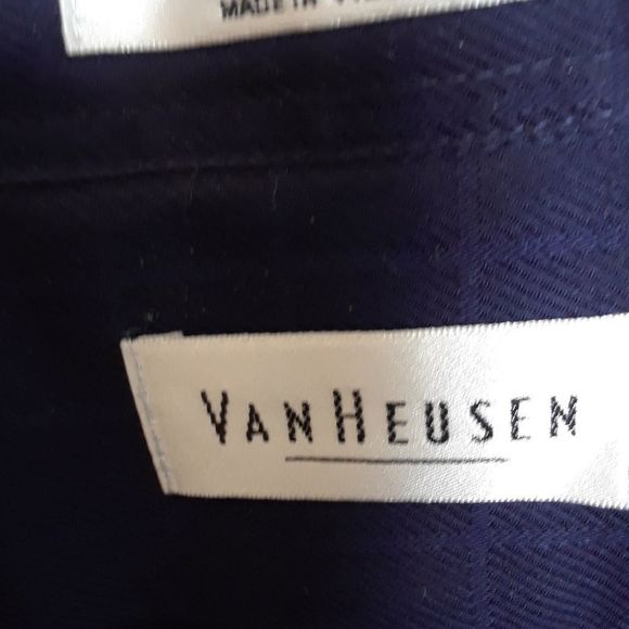 Van Heusen Men's Dress shirt, Royal Blue - Picture 4 of 4